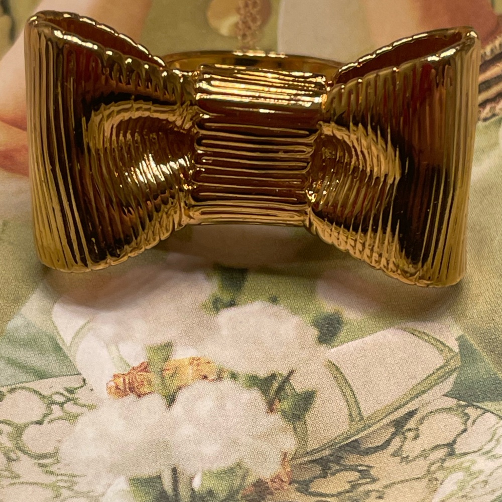 NWOT Kate Spade Gold Bow Ring-Size 8 - Picture 4 of 16